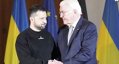 Ukraine’s Zelenskyy in Berlin to meet German leaders, discuss arms deliveries