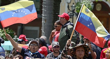 Venezuela Requests UN Security Council Emergency Meeting Over U.S. Military Moves