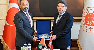 Türkiye Sends Message of Judicial Support to Palestine